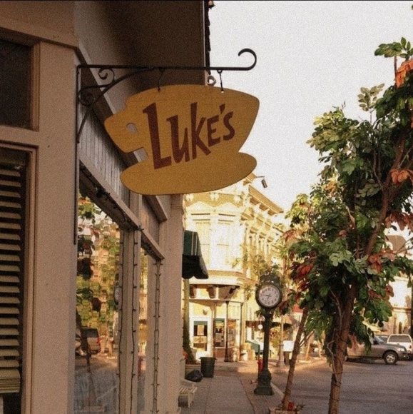 Meet your Posher, Brooke - Picture 7 of 8